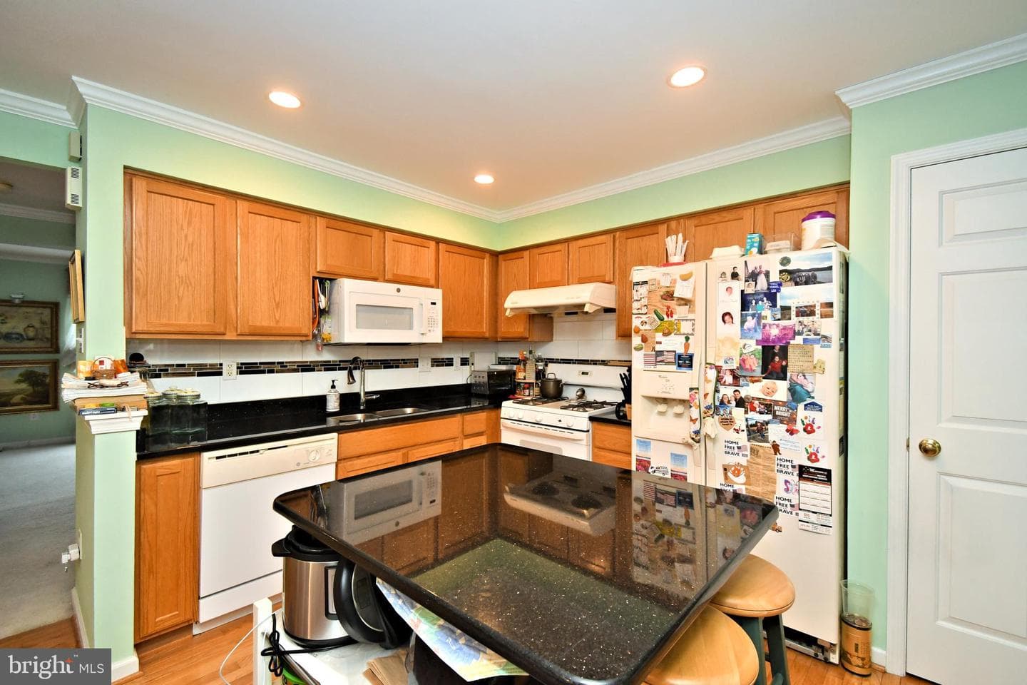 200 Anthony Court photo 13
