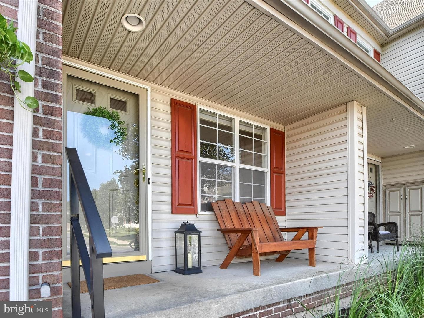 240 Larkspur Lane photo 3