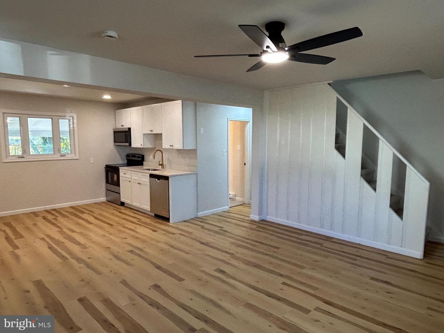 156 Gable Avenue photo 4