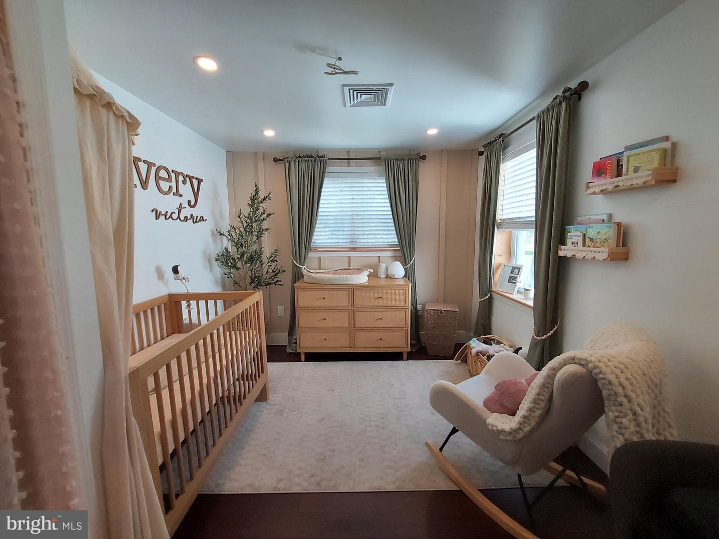 55 Sunset Road photo 20