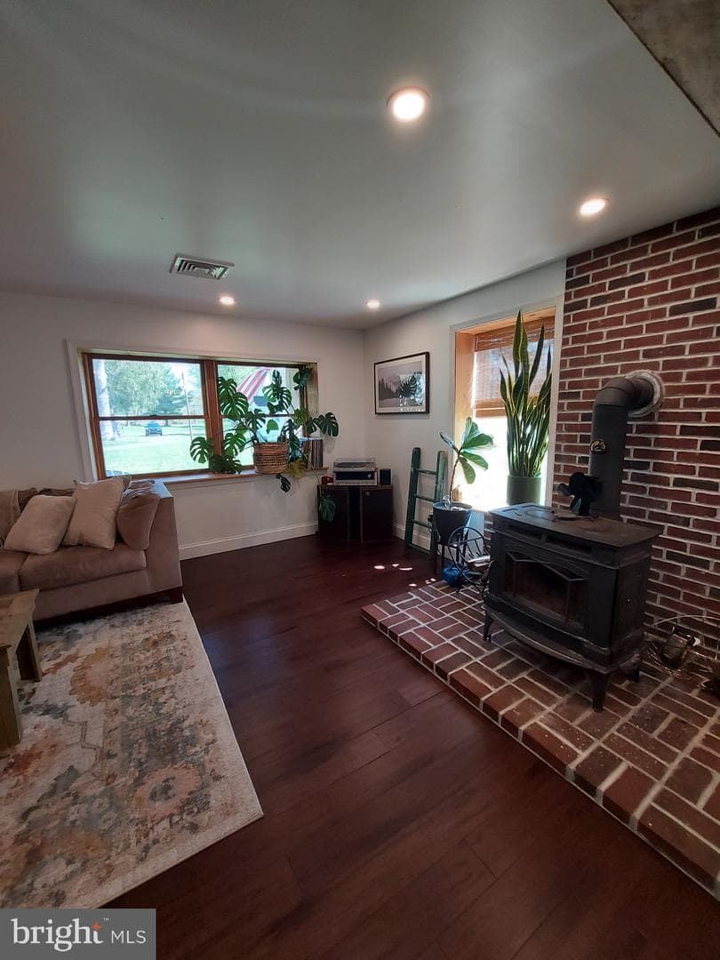 55 Sunset Road photo 6