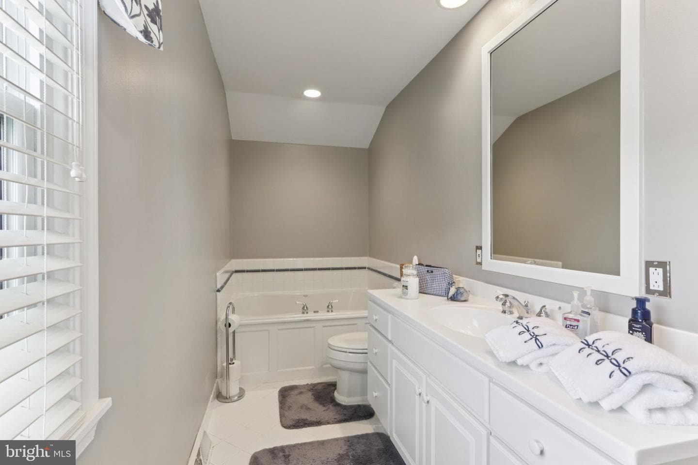 294 Batleson Road photo 26