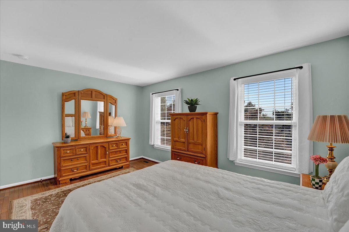 624 Chatsworth Drive photo 33