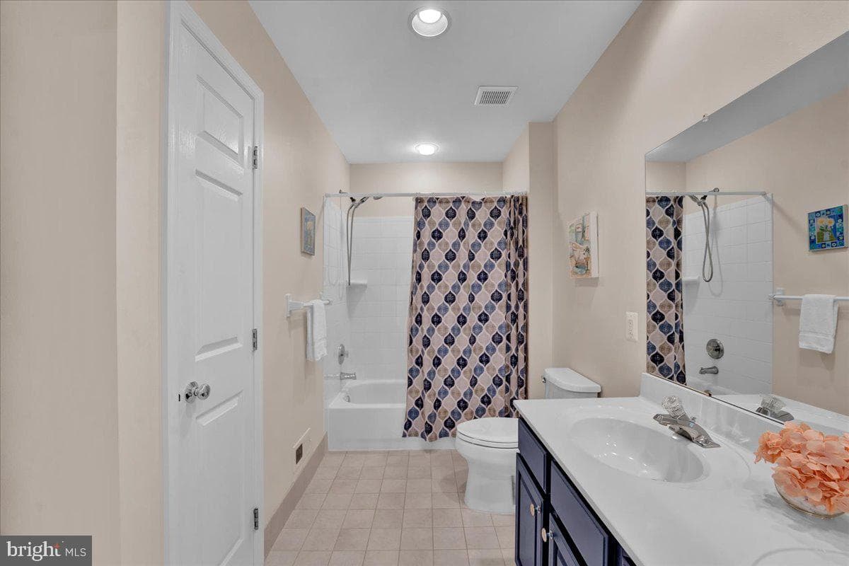 624 Chatsworth Drive photo 38