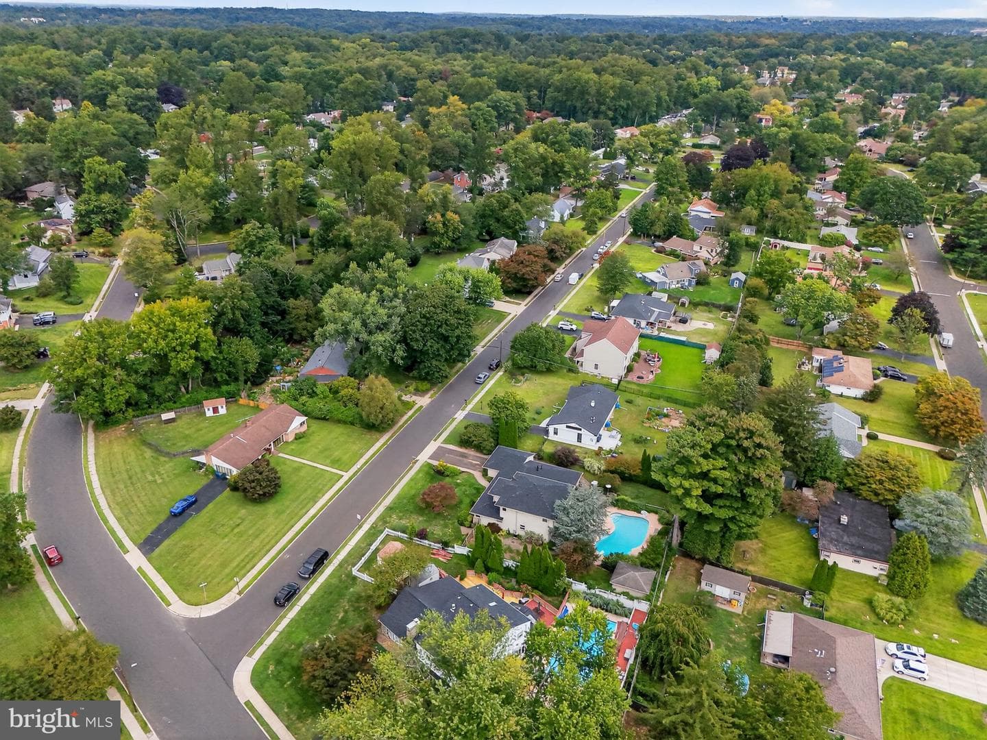 657 Pembroke Road photo 35