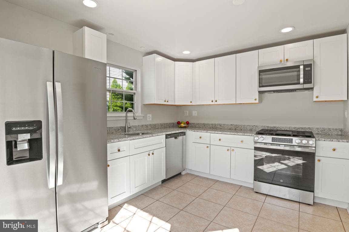 303 Aronimink Drive photo 10