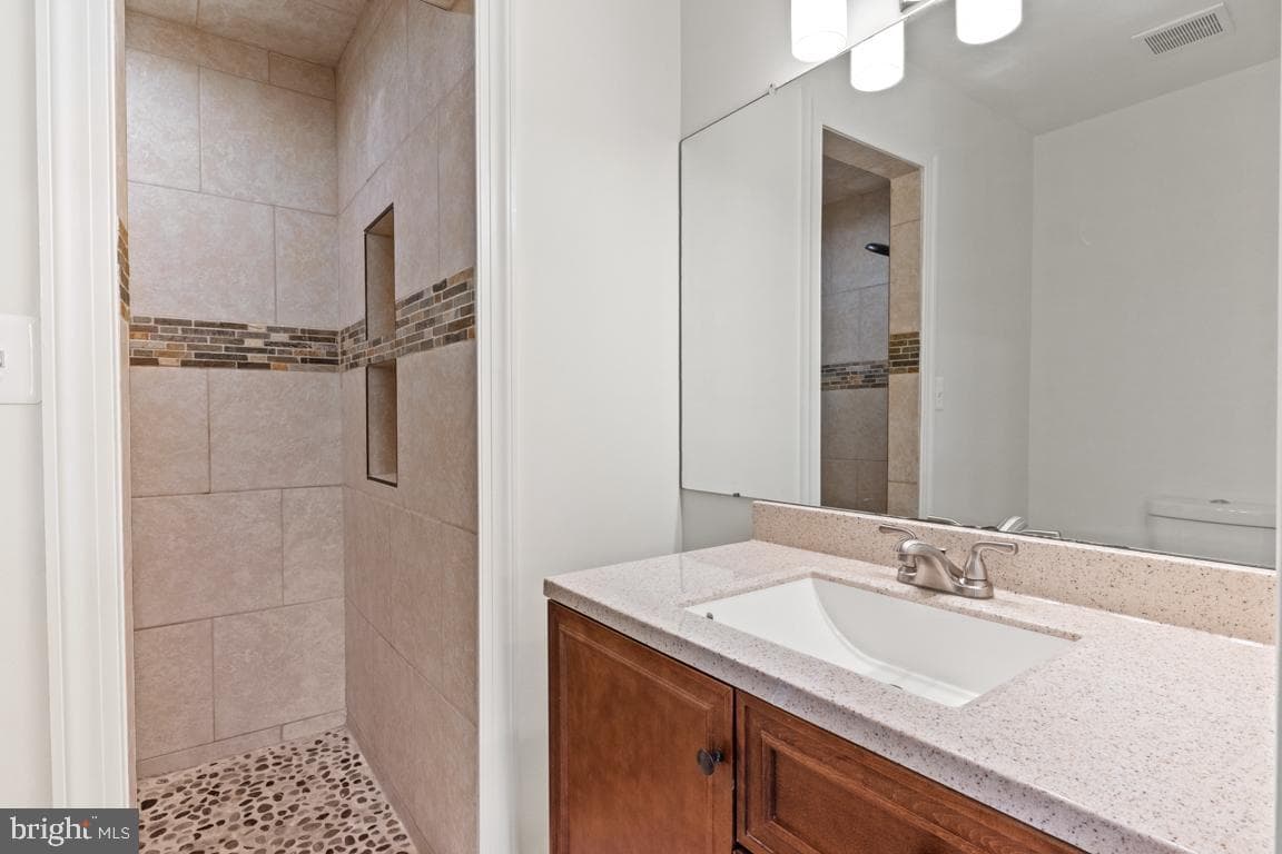 303 Aronimink Drive photo 17