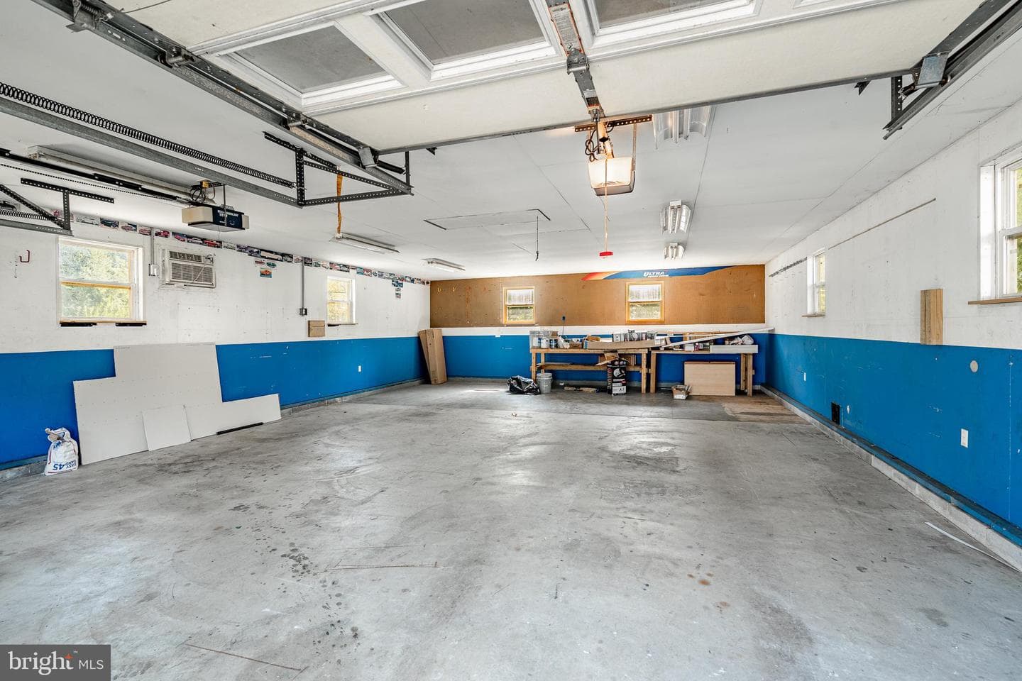 174 Maple Avenue photo 33