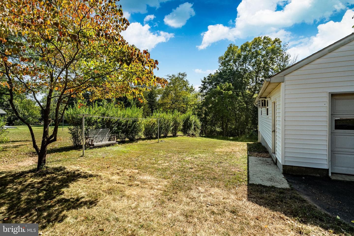 174 Maple Avenue photo 35