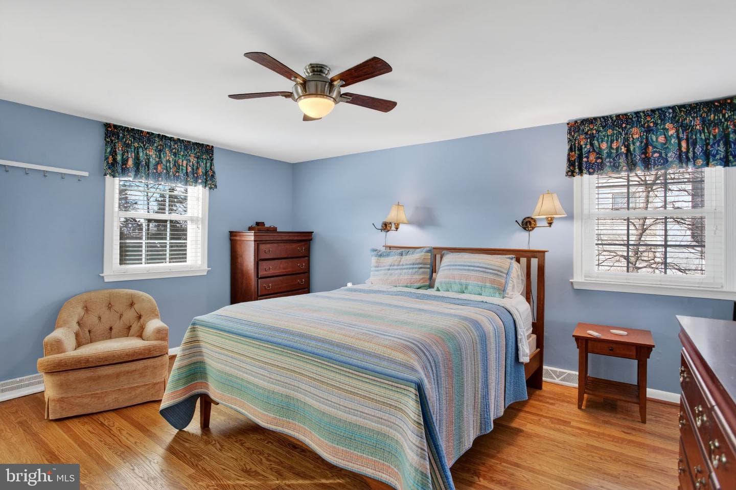 1221 Thomas Drive photo 17