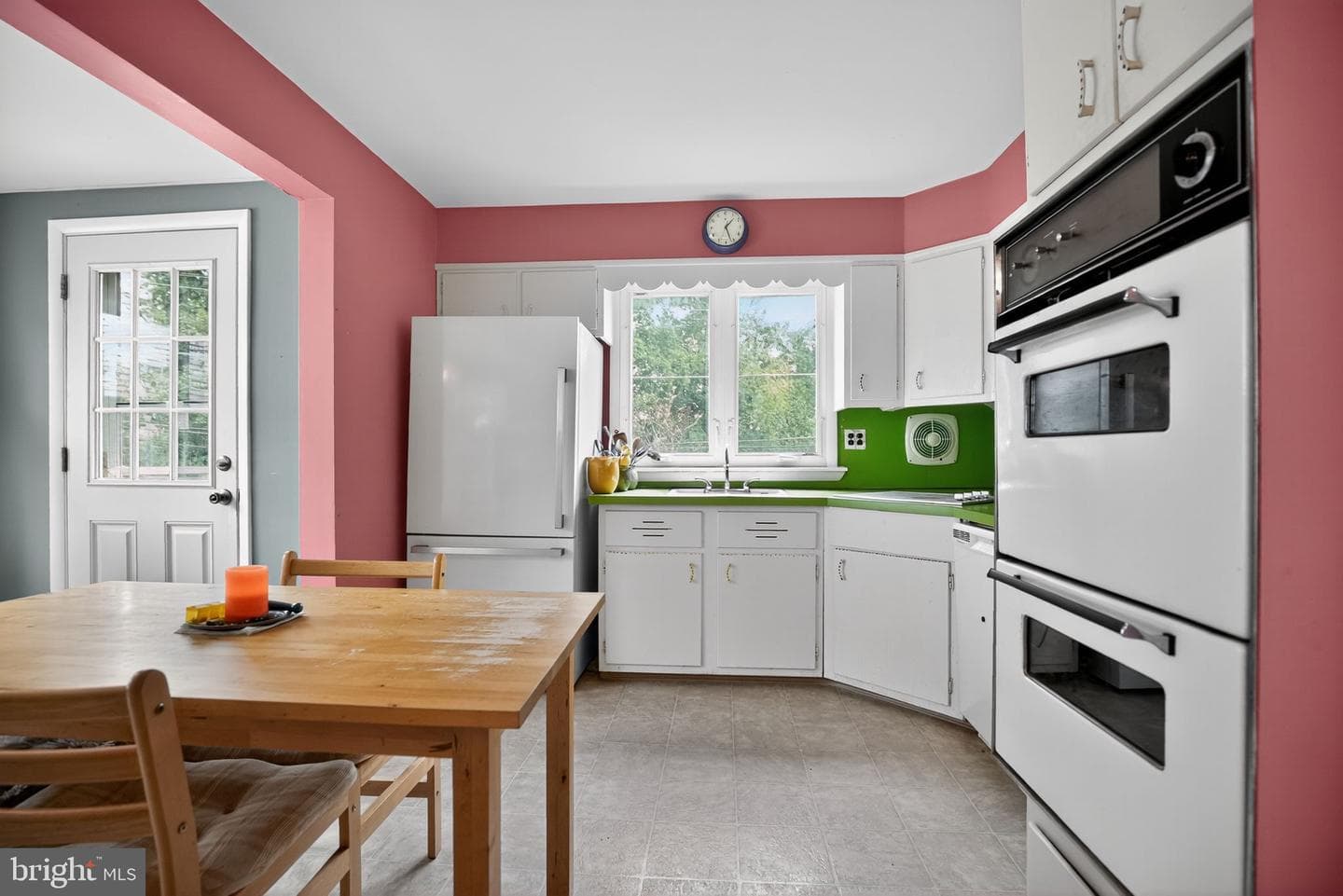 204 Cowbell Road photo 6