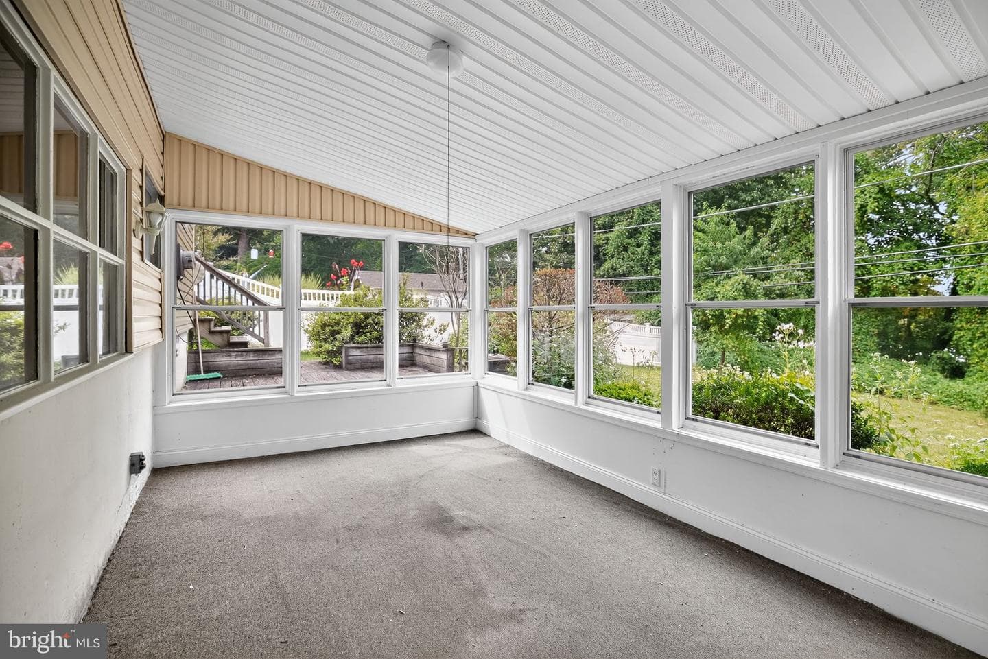 204 Cowbell Road photo 9