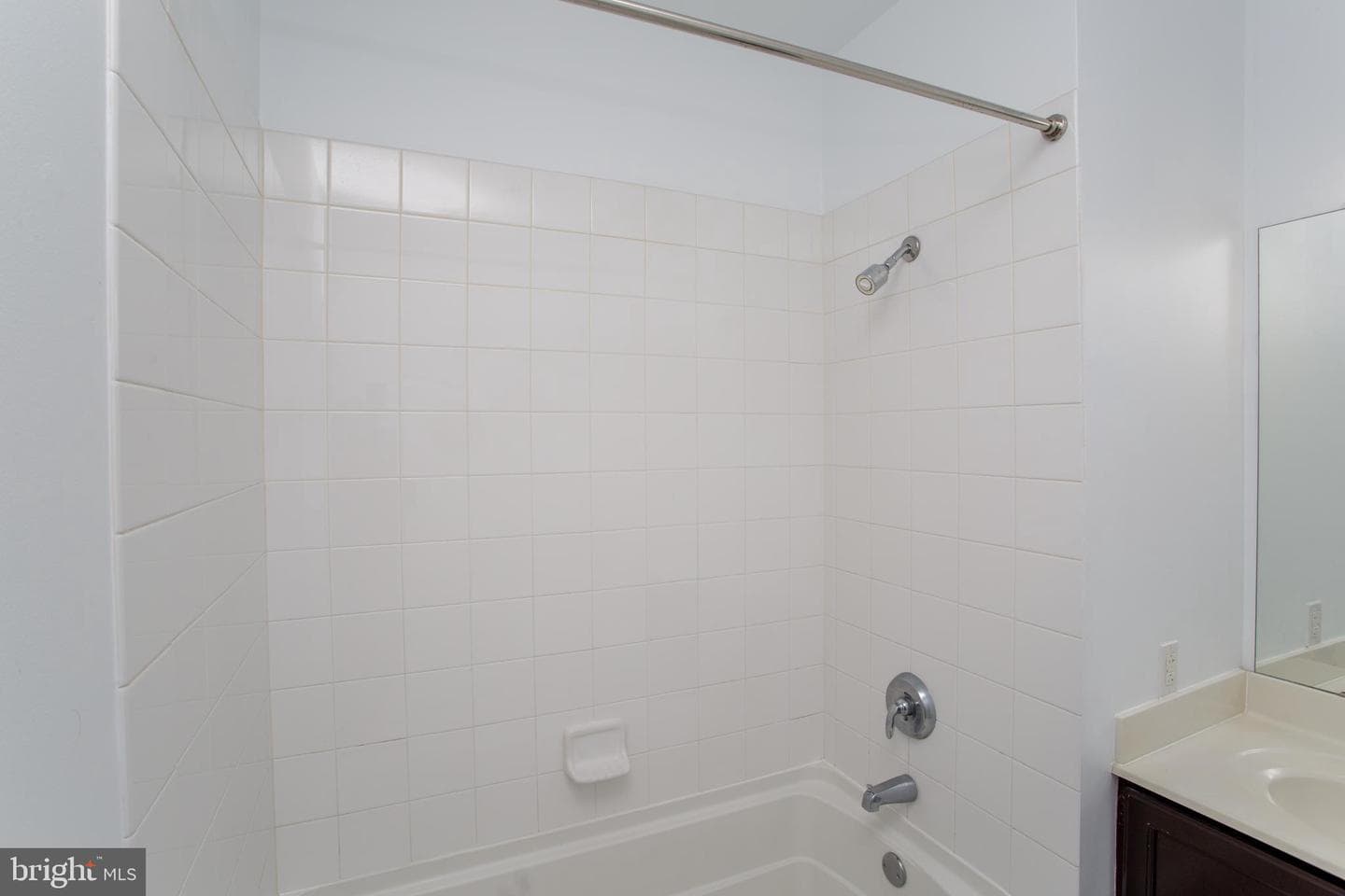 523 Carson Terrace photo 20