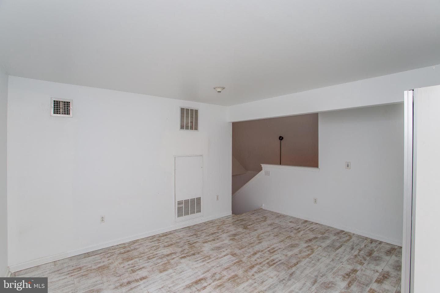 523 Carson Terrace photo 25