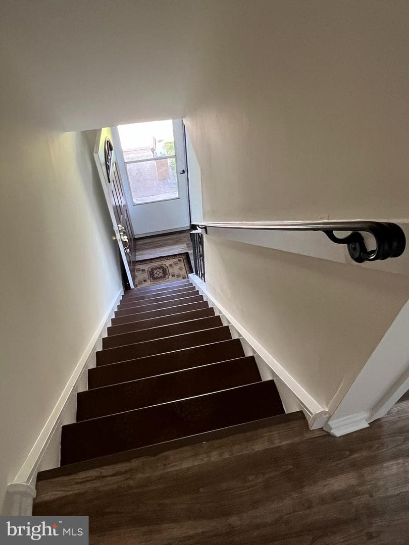 516 Colonial Drive photo 20