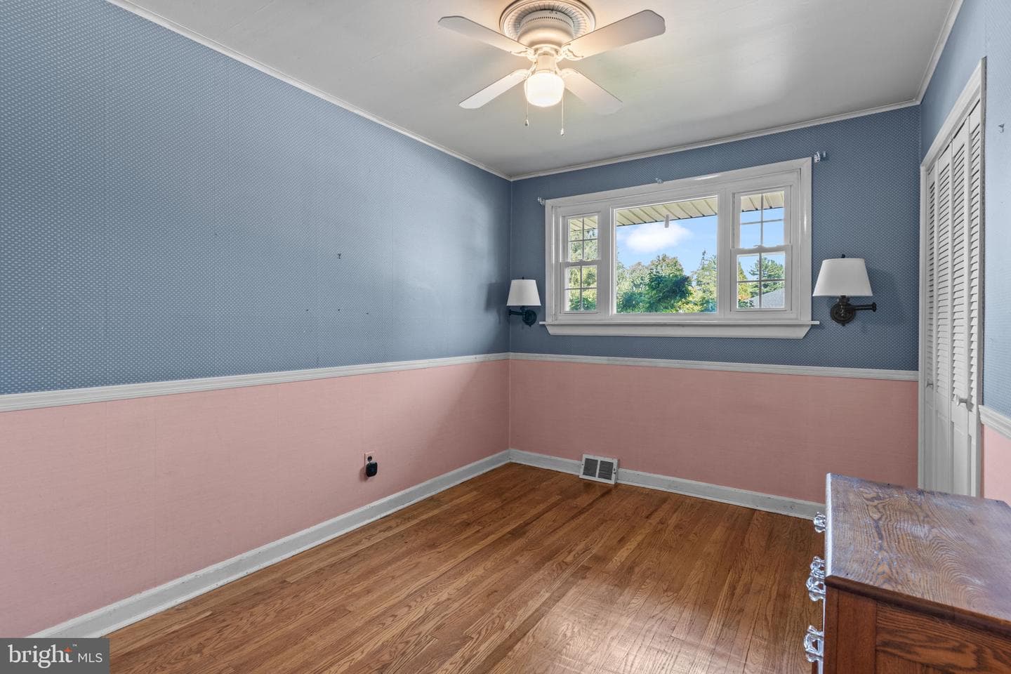 162 Hoover photo 21