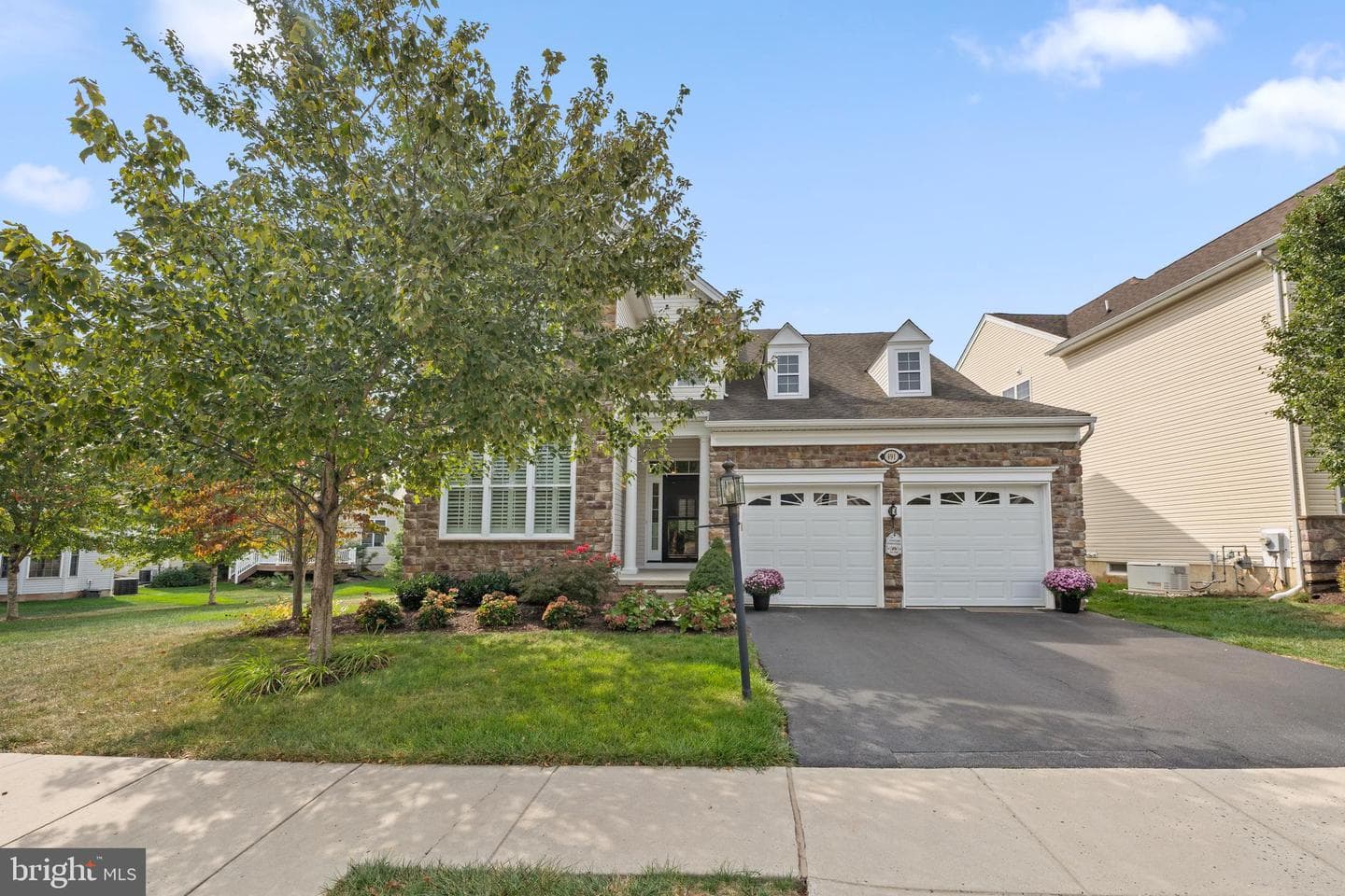 491 Peters Way photo 3