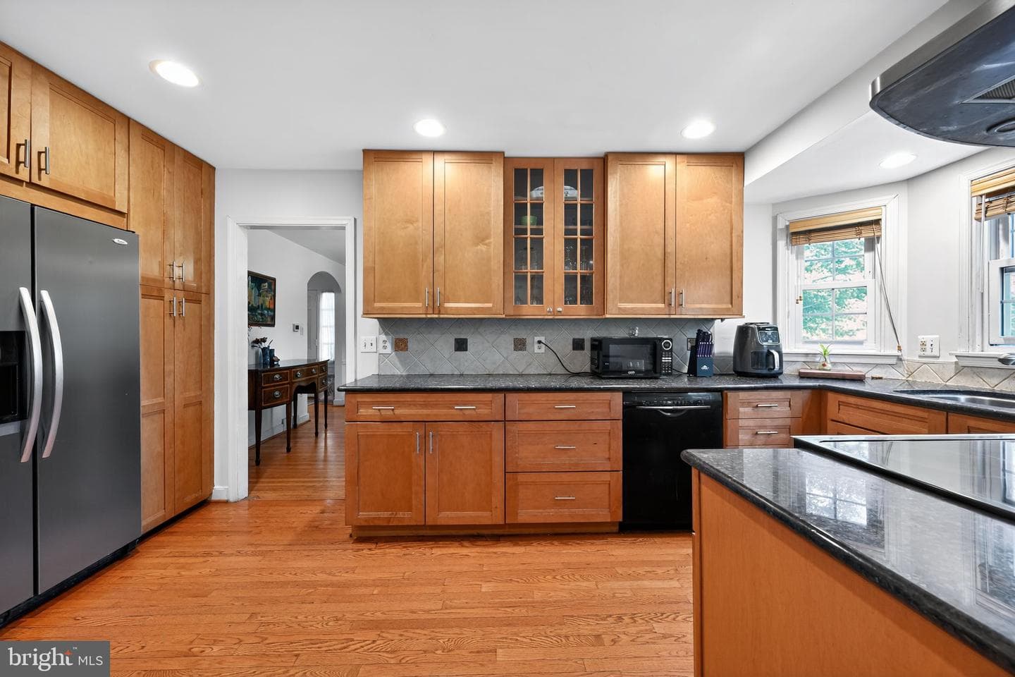 1902 Lambert Road photo 5