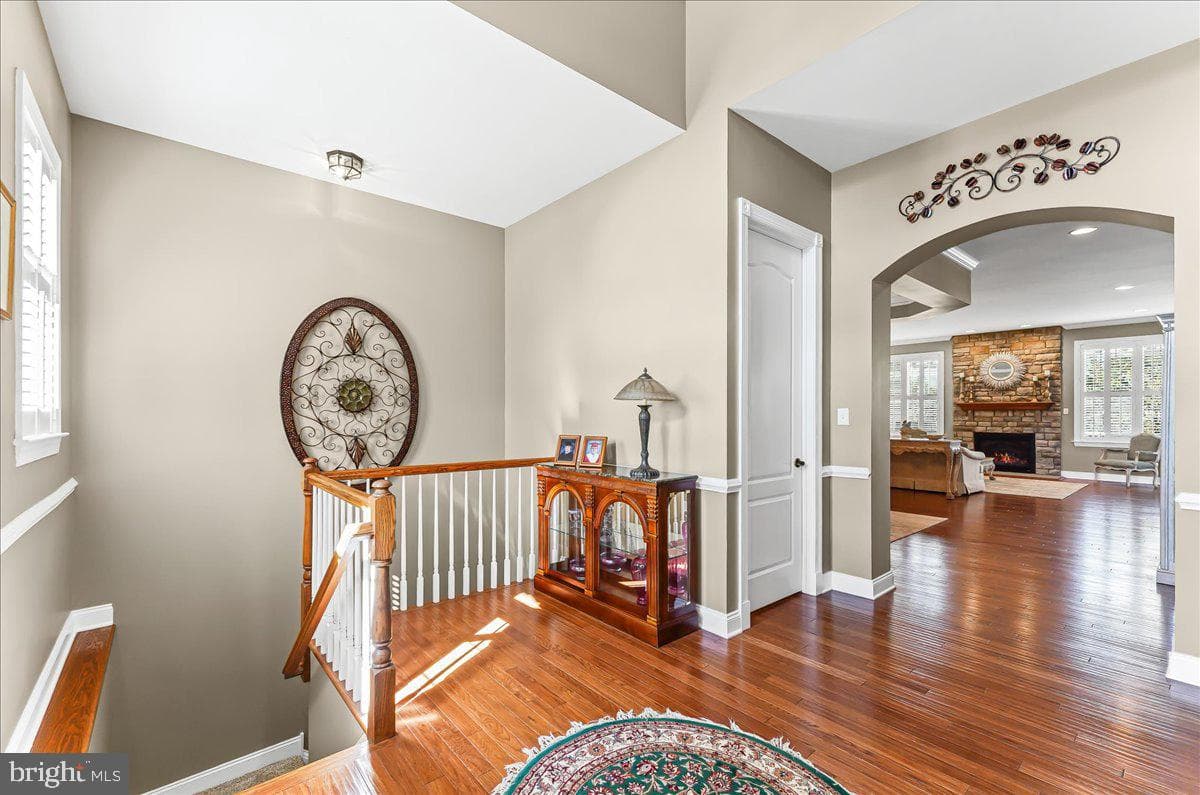 834 Woods End Court photo 9