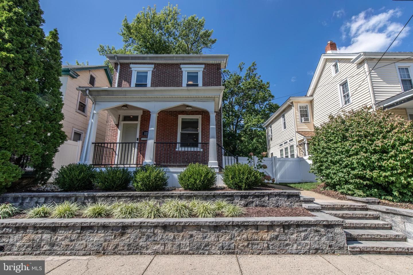 132 Green Street photo 2