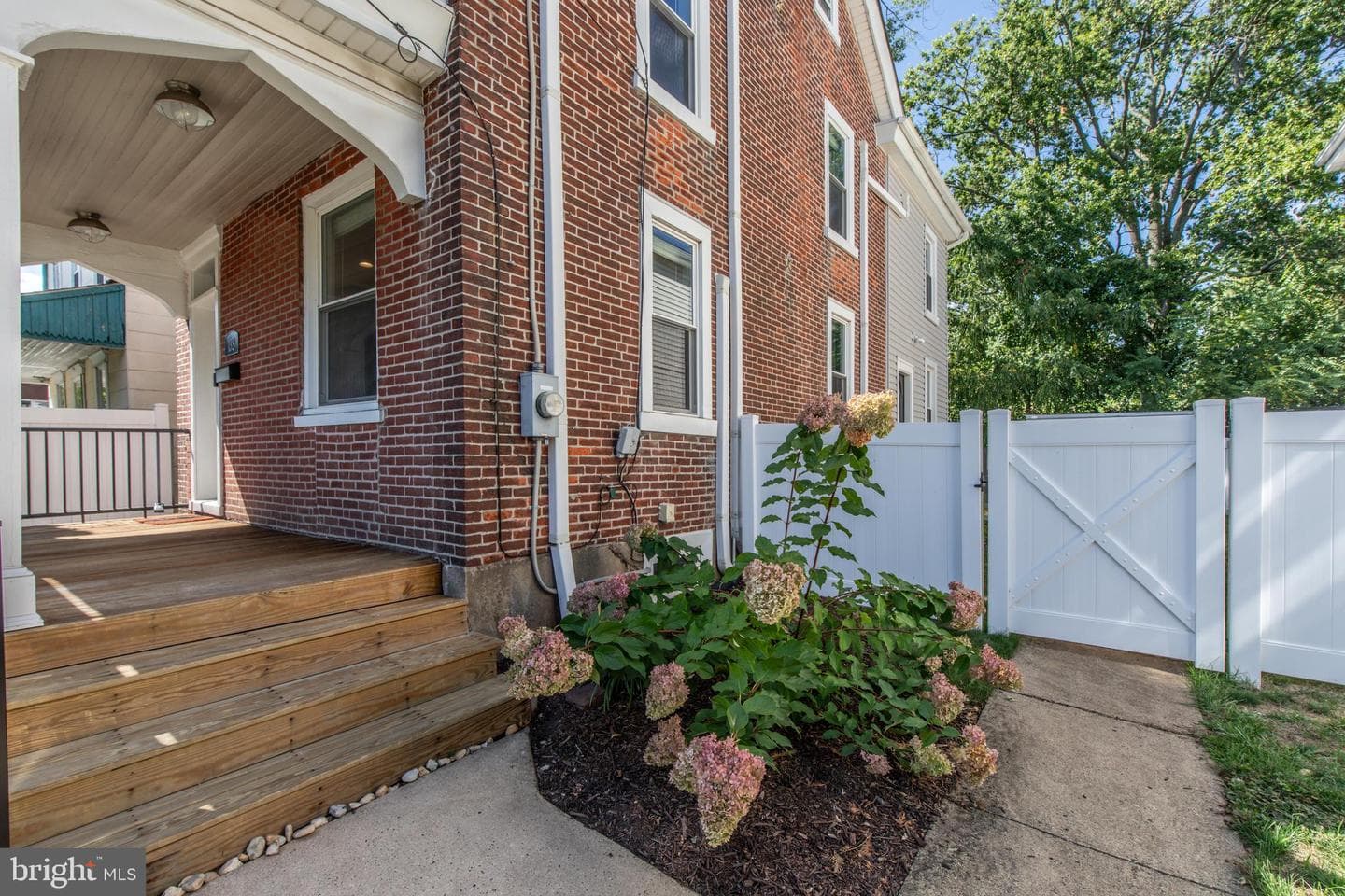 132 Green Street photo 3