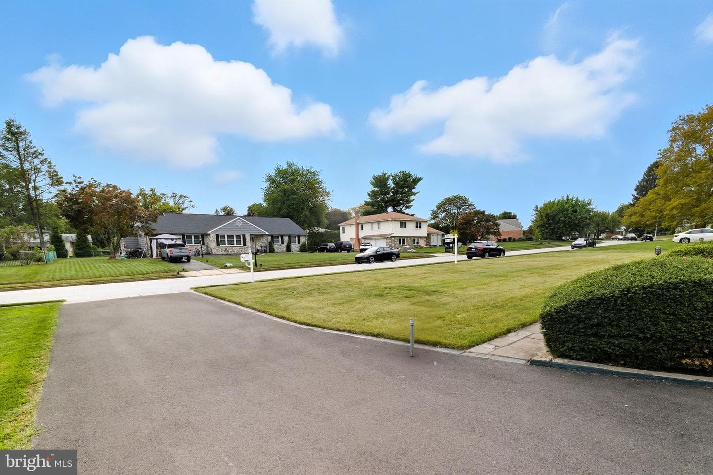 985 Milkweed Lane photo 49