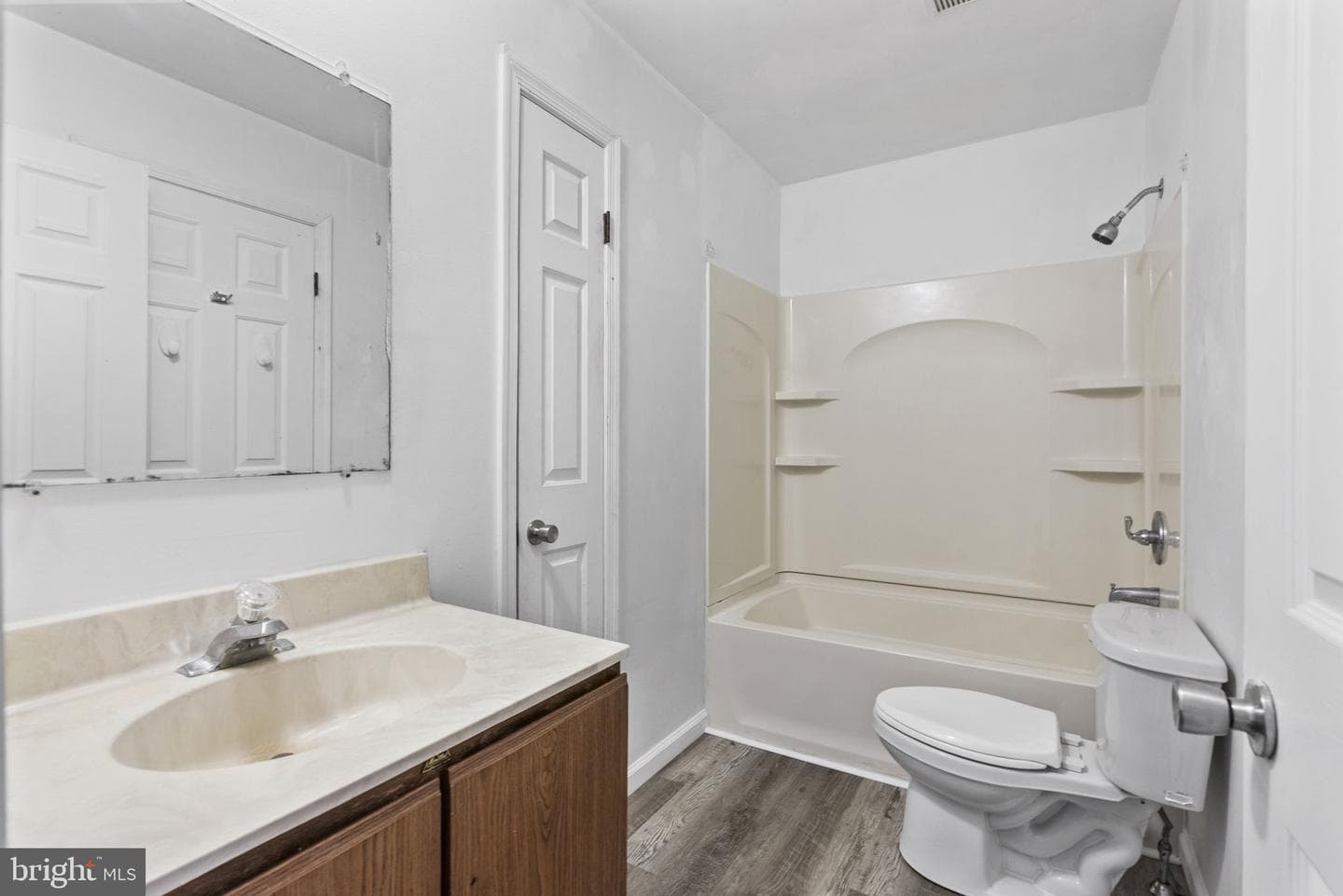524 Oaktree Court photo 20