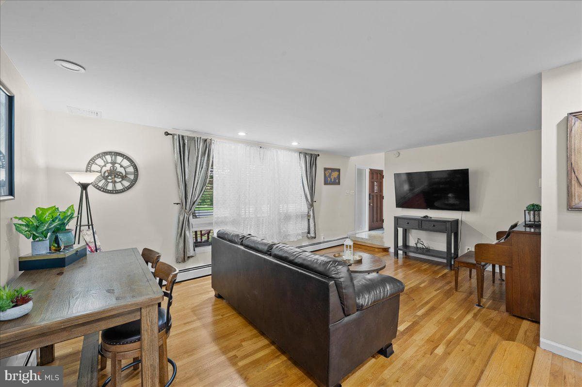 1653 Bridle Path Drive photo 8