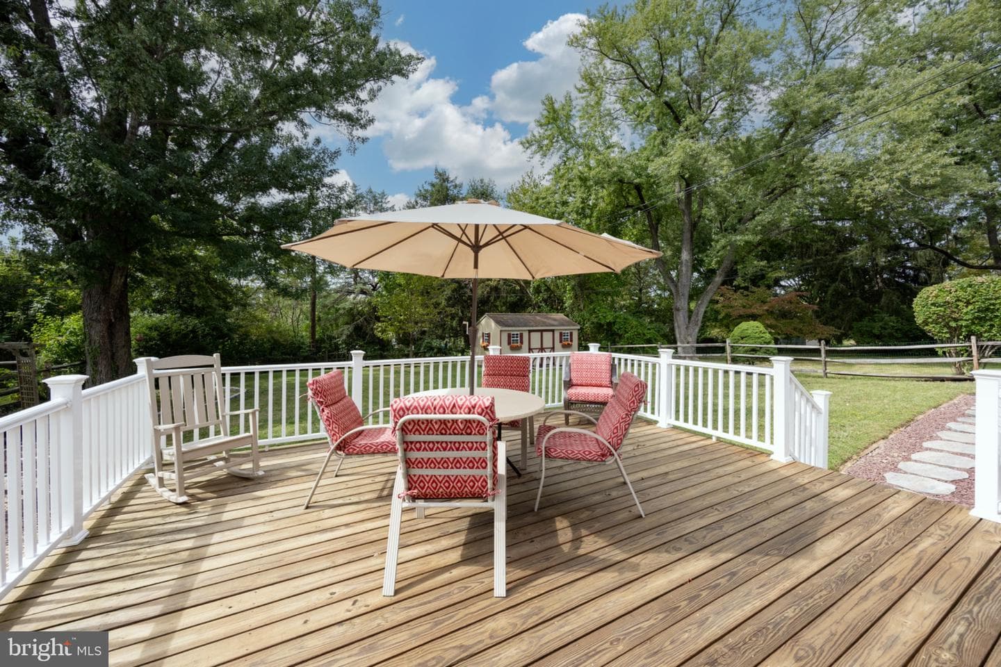 709 N Henderson Road photo 39