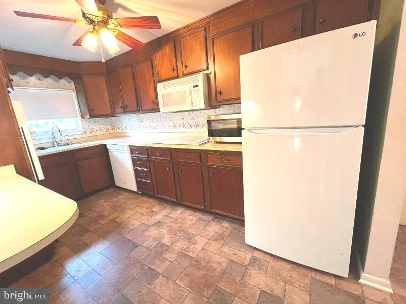 2205 Cross Road photo 12
