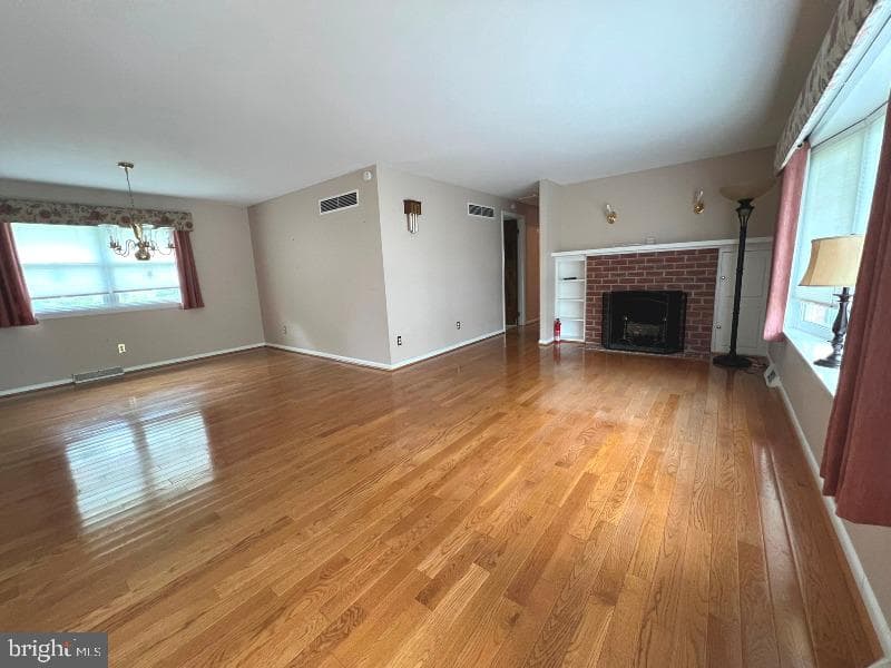 2205 Cross Road photo 3