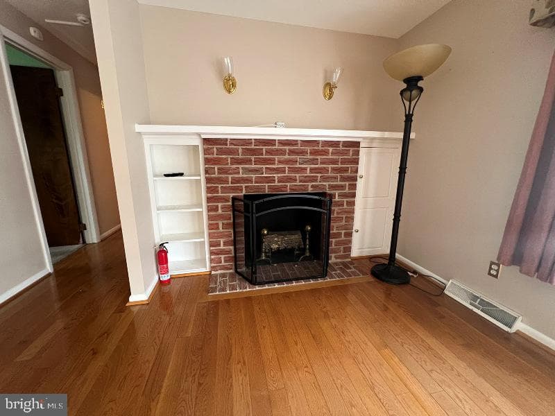 2205 Cross Road photo 5