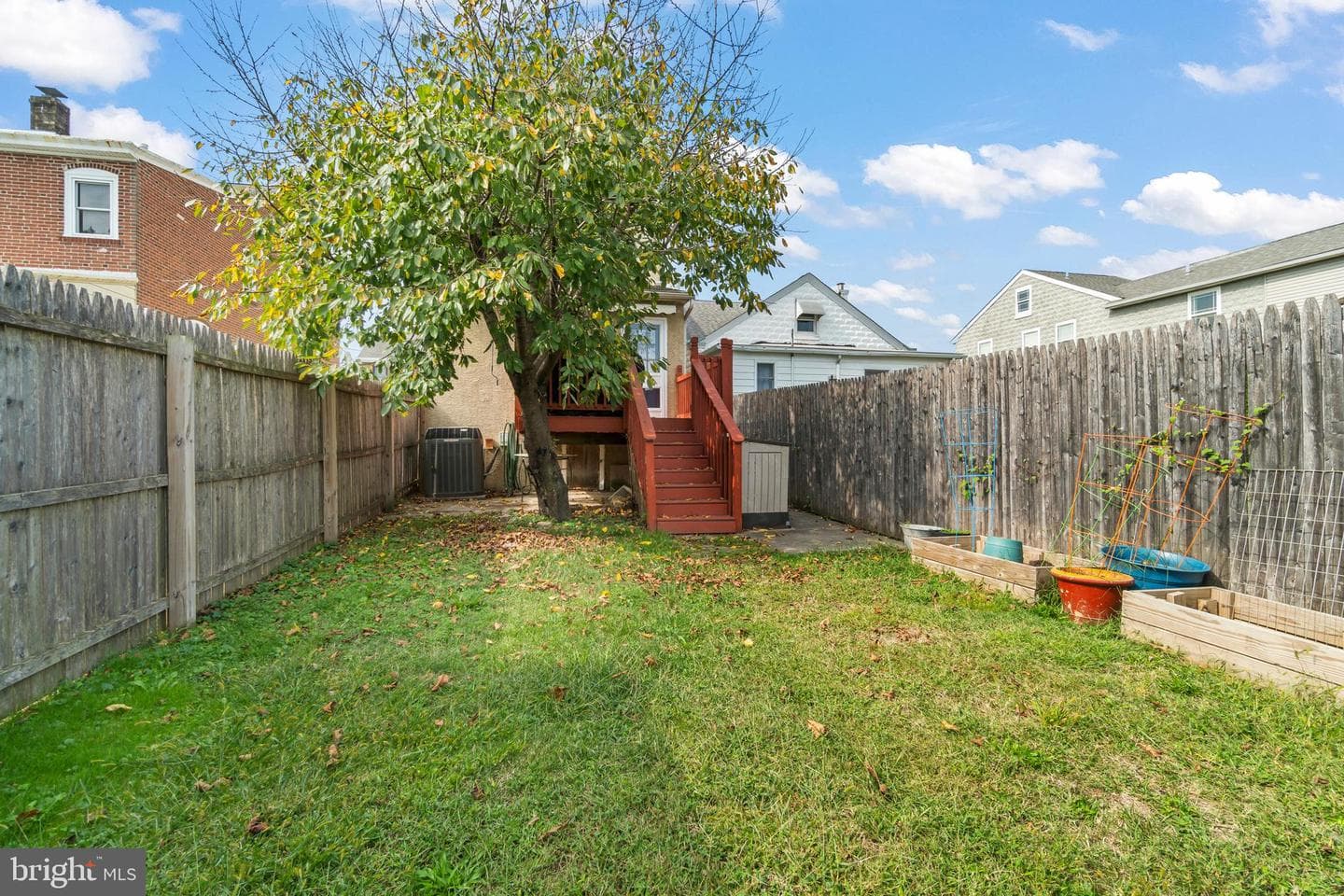 727 Tose Street photo 24
