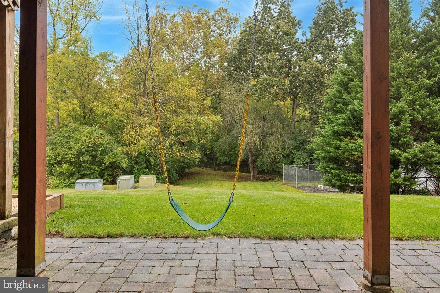 552 Creekside Drive photo 33