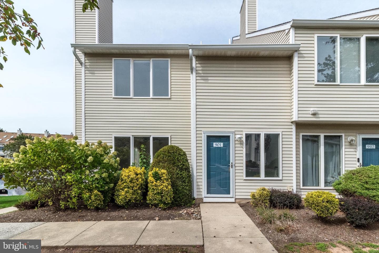 901 Barbaras Court photo 1