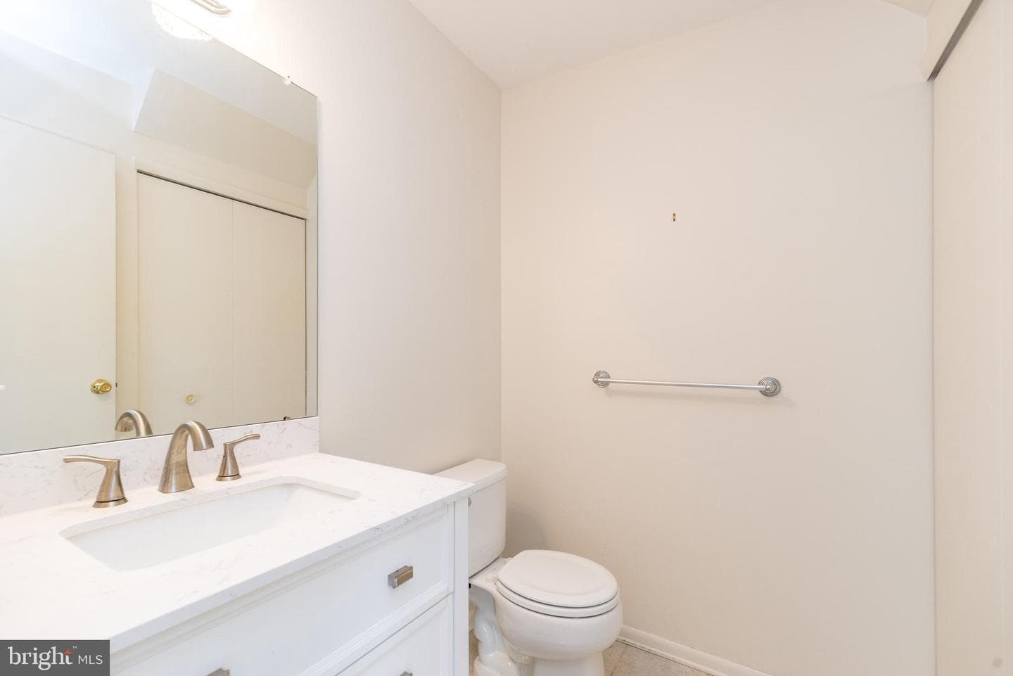 901 Barbaras Court photo 12