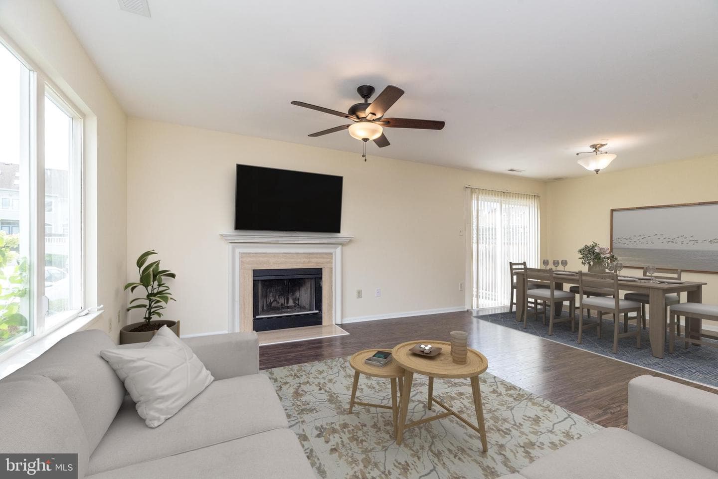901 Barbaras Court photo 7