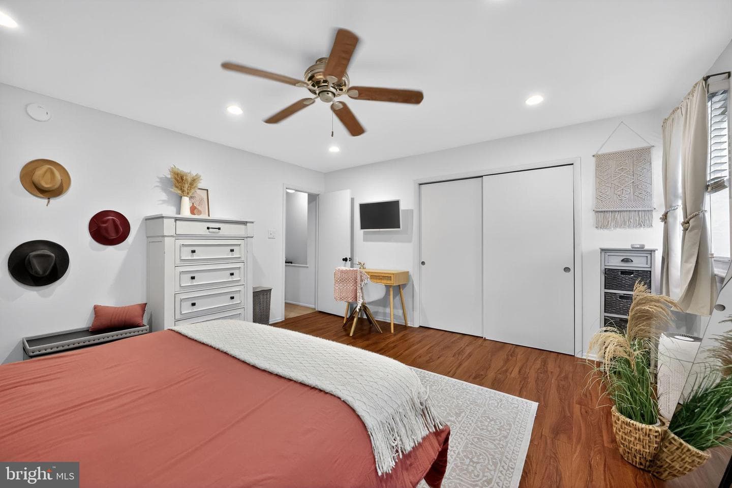 309 Woodside Circle photo 19