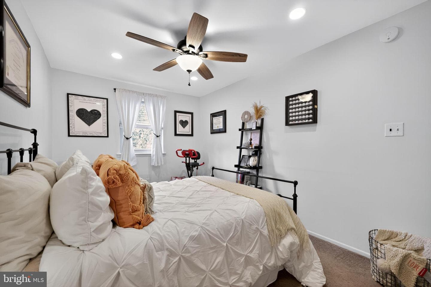 309 Woodside Circle photo 22