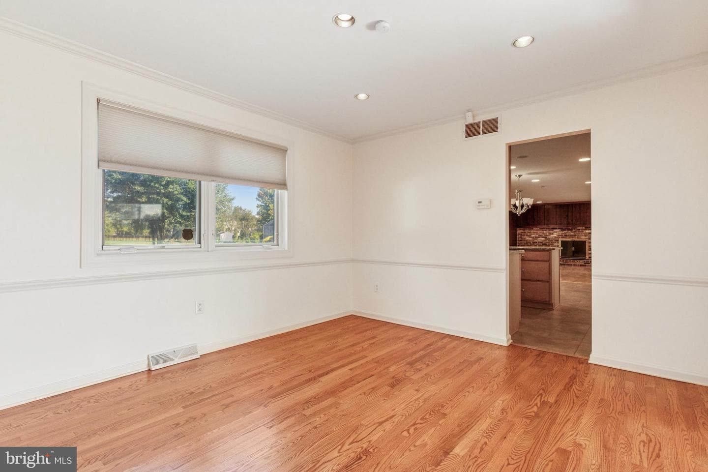 1511 Susan Drive photo 5