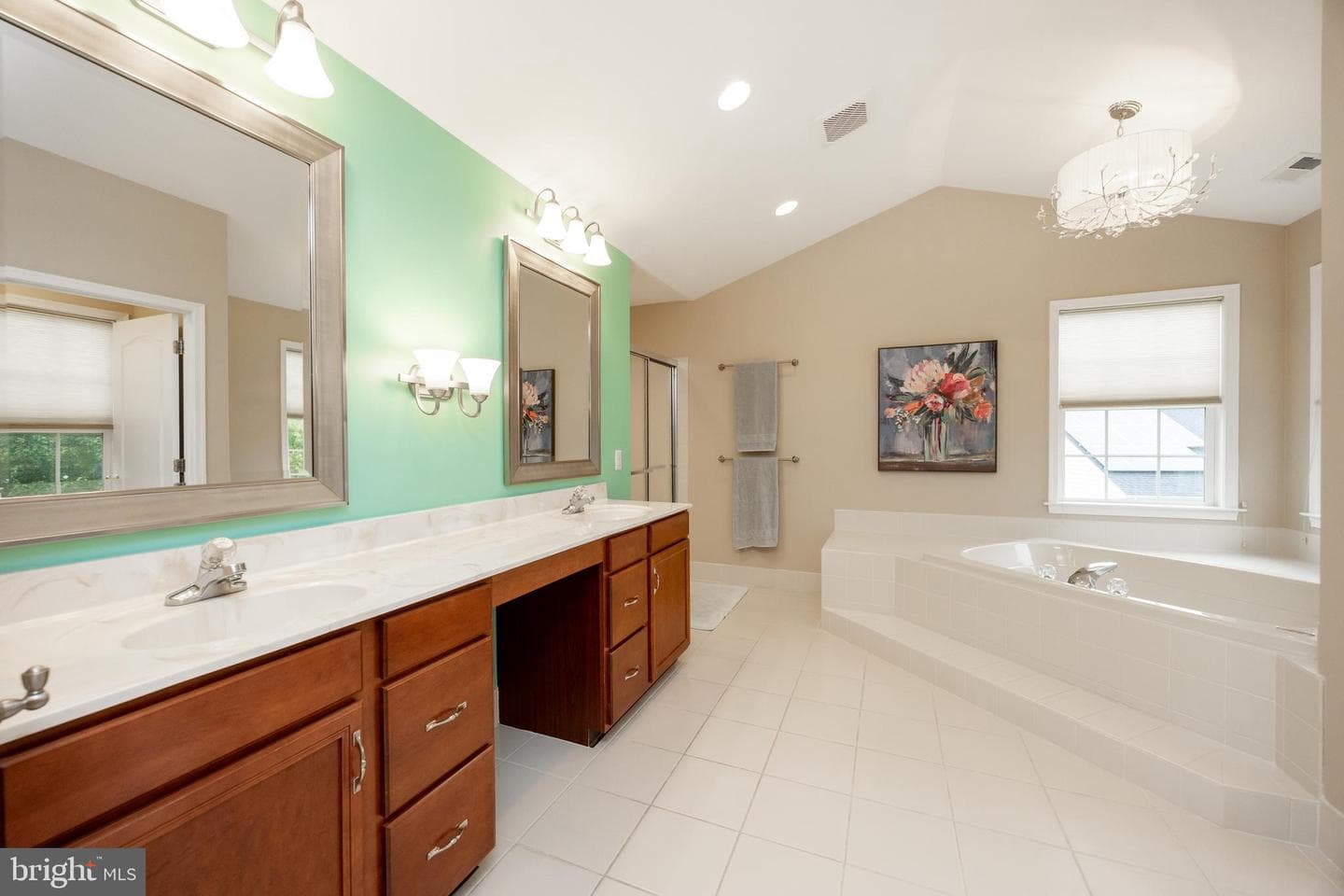 318 Quail Dr N photo 23