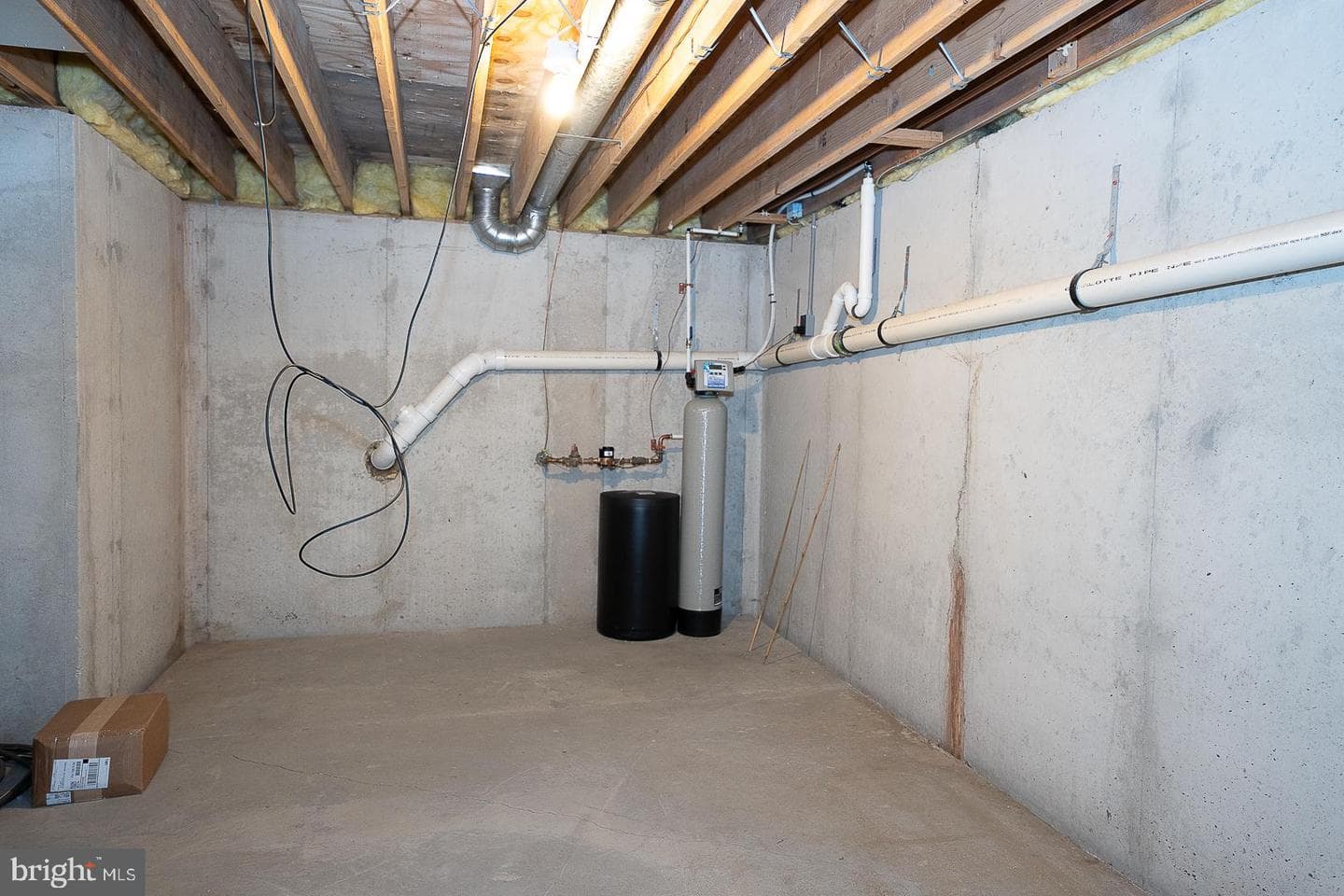 305 Summer Hill Drive photo 36