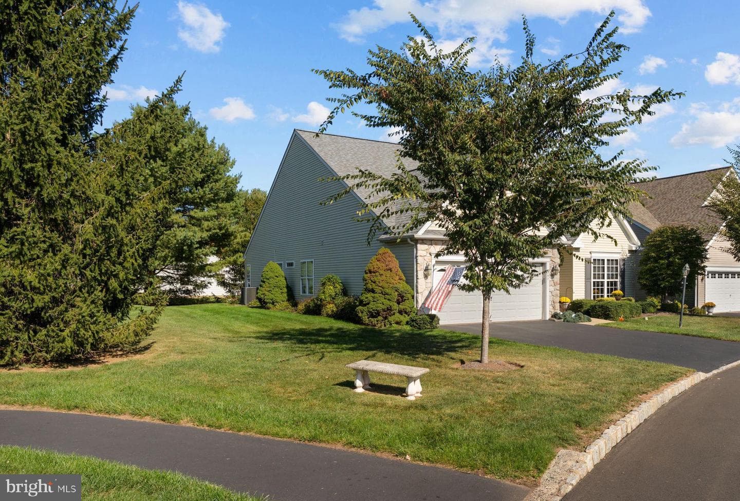 757 Village Avenue photo 5