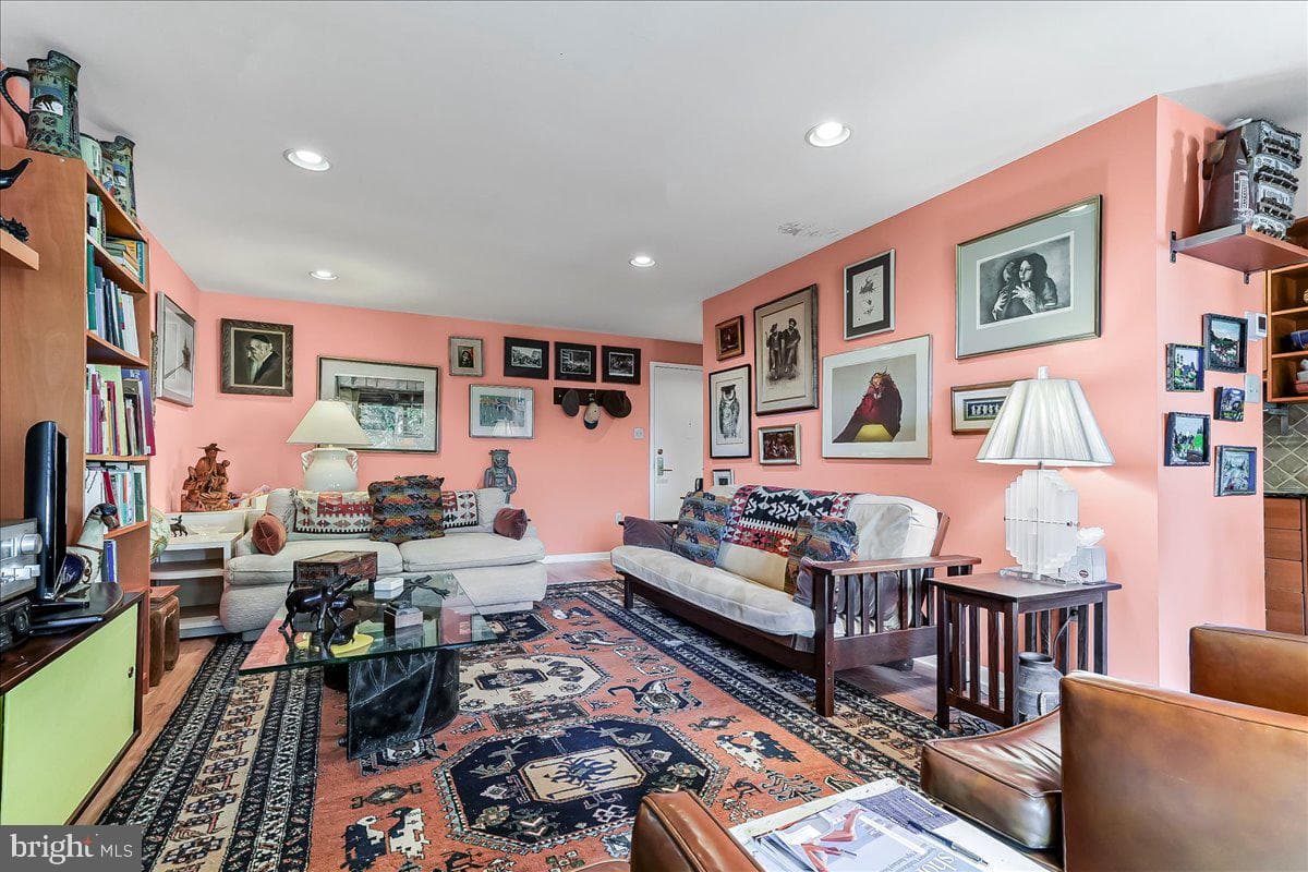 1640 Oakwood Drive #w114 photo 4