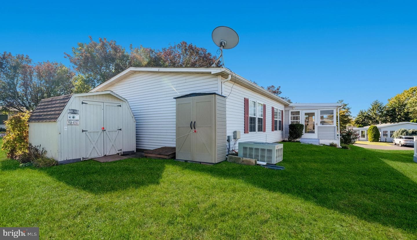 10 Bentwood Ct W photo 24