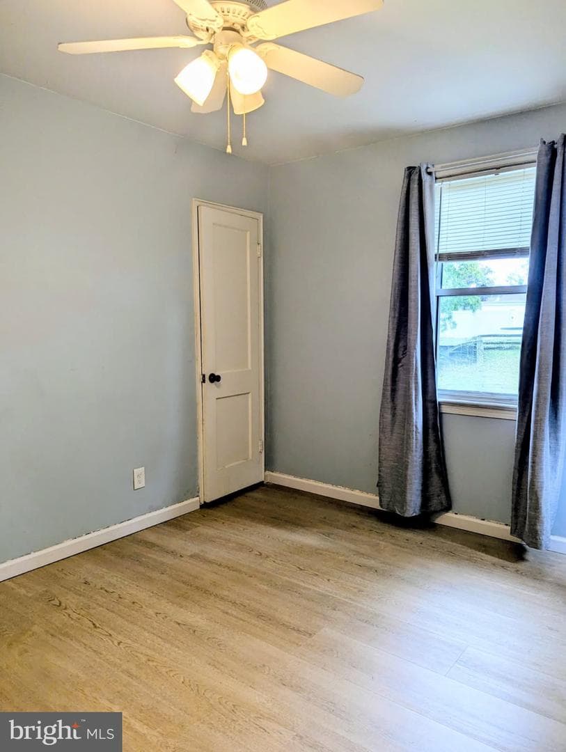 1215 N Franklin Street photo 11