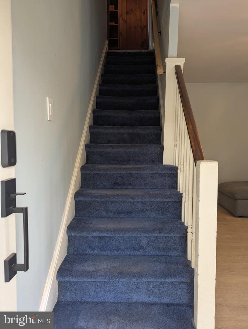 1215 N Franklin Street photo 12
