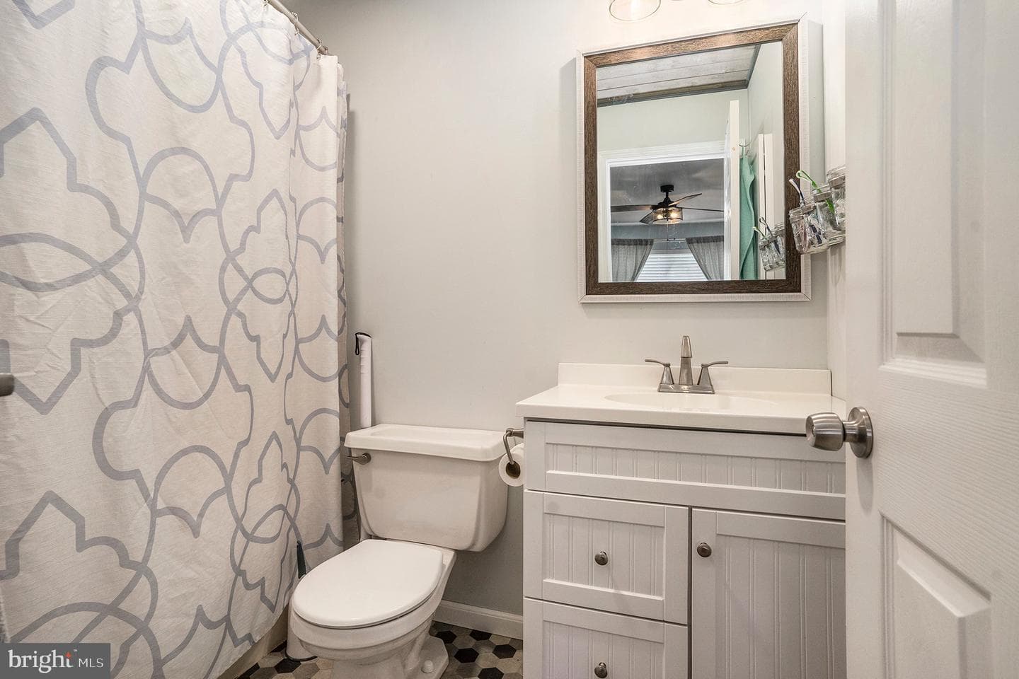 100 Anjou Court photo 26