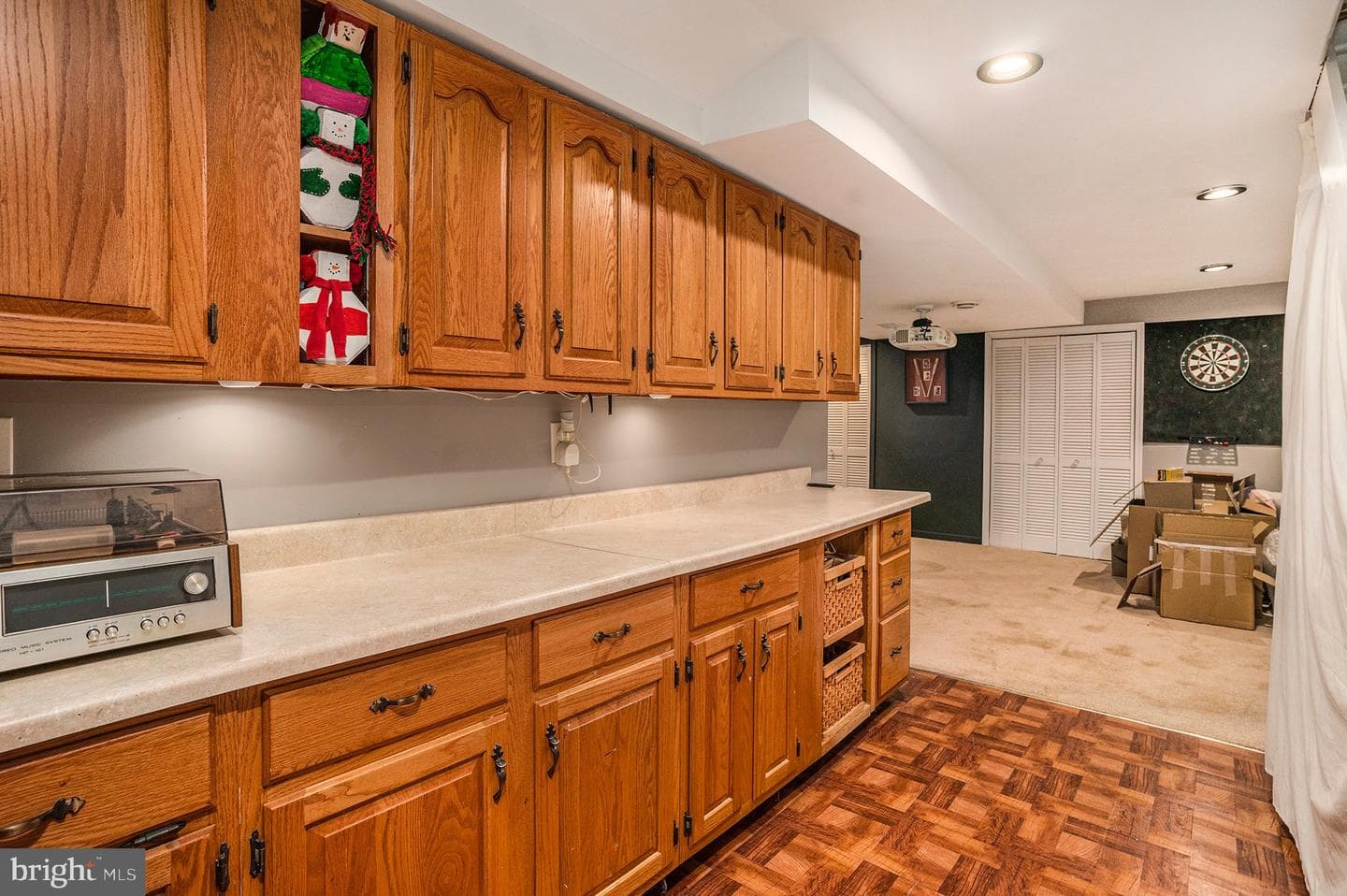100 Anjou Court photo 36