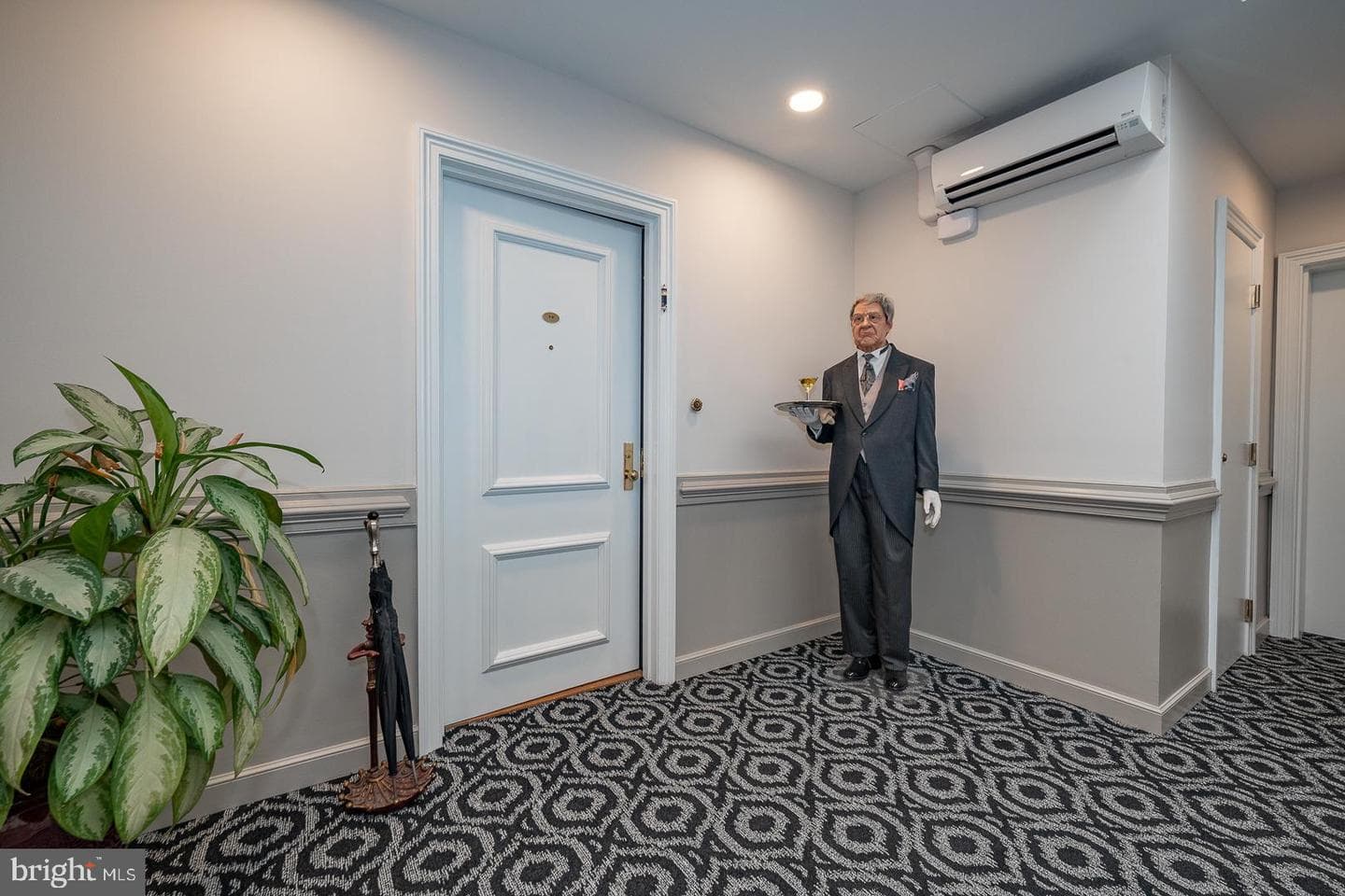 101 Cheswold Lane #5-E photo 3